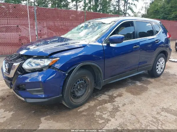 JN8AT2MT7HW134349 2017 NISSAN ROGUE - Image 2