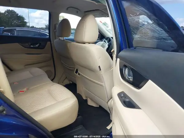 JN8AT2MT7HW134349 2017 NISSAN ROGUE - Image 8