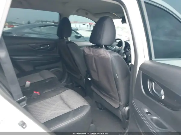 JN8AT2MT7HW135291 2017 NISSAN ROGUE - Image 8