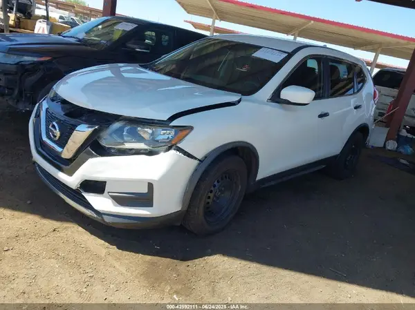 JN8AT2MT7HW137462 2017 NISSAN ROGUE - Image 2