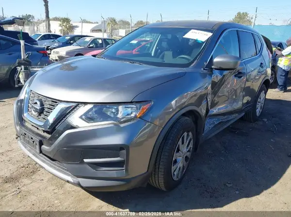 JN8AT2MT7HW138093 2017 NISSAN ROGUE - Image 2