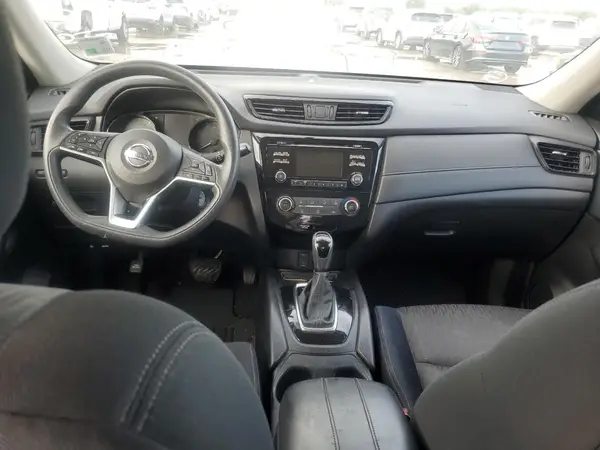 JN8AT2MT7HW139177 2017 NISSAN ROGUE - Image 8
