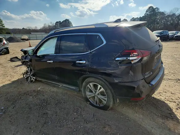 JN8AT2MT7HW141432 2017 NISSAN ROGUE - Image 2