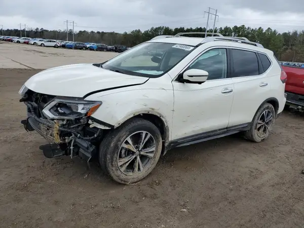 JN8AT2MT7HW141754 2017 NISSAN ROGUE - Image 1