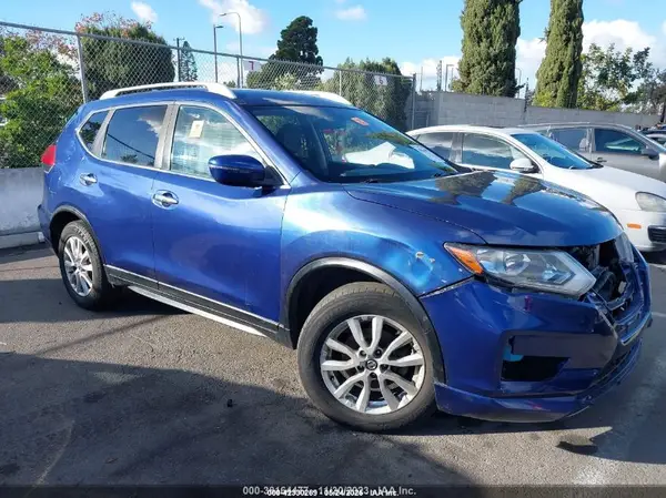 JN8AT2MT7HW142127 2017 NISSAN ROGUE - Image 1