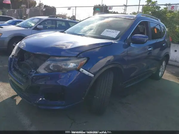 JN8AT2MT7HW142127 2017 NISSAN ROGUE - Image 2