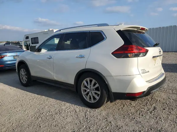 JN8AT2MT7HW142600 2017 NISSAN ROGUE - Image 2