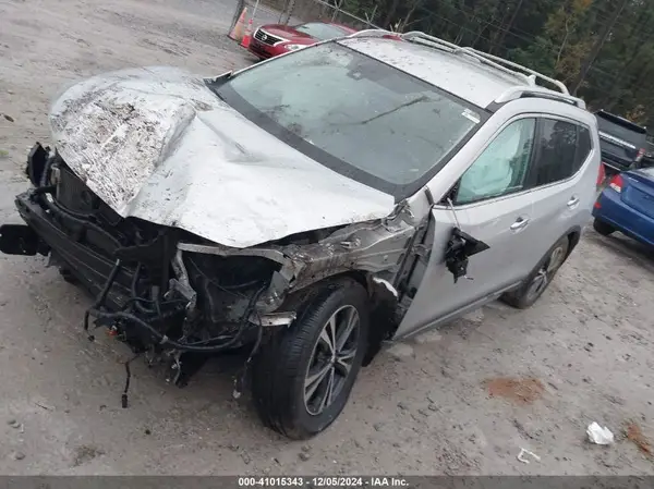 JN8AT2MT7HW143178 2017 NISSAN ROGUE - Image 2