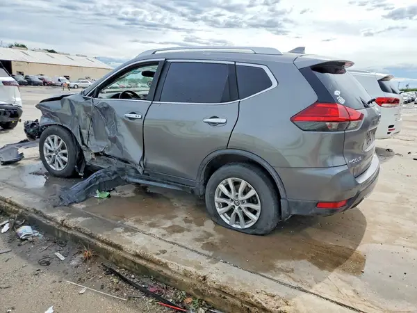 JN8AT2MT7HW144265 2017 NISSAN ROGUE - Image 2