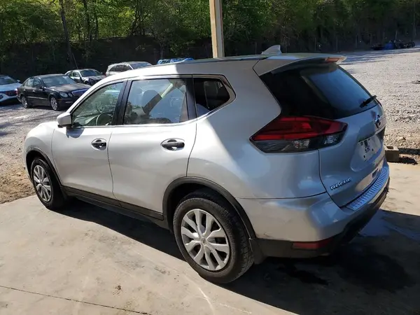 JN8AT2MT7HW144590 2017 NISSAN ROGUE - Image 2