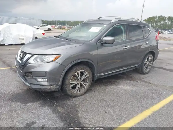 JN8AT2MT7HW145402 2017 NISSAN ROGUE - Image 2