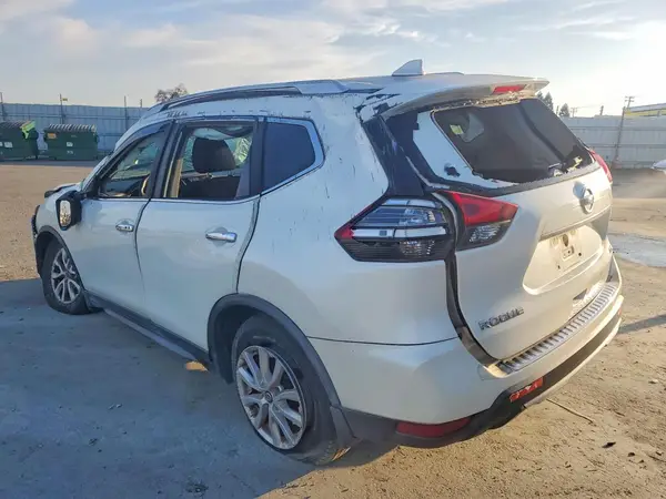 JN8AT2MT7HW146016 2017 NISSAN ROGUE - Image 2
