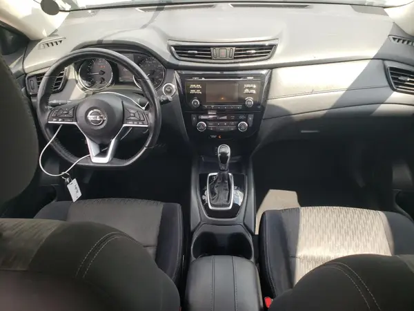 JN8AT2MT7HW146453 2017 NISSAN ROGUE - Image 8