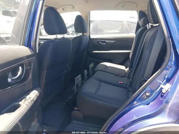 JN8AT2MT7HW146520 2017 NISSAN ROGUE - Image 8