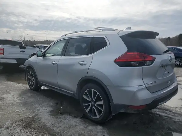 JN8AT2MT7HW149353 2017 NISSAN ROGUE - Image 2