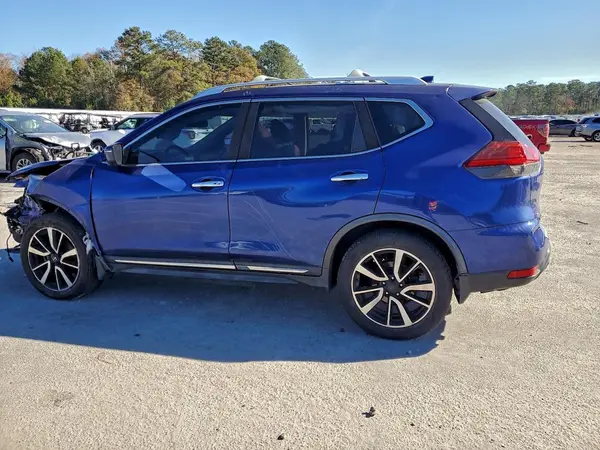 JN8AT2MT7HW150521 2017 NISSAN ROGUE - Image 2