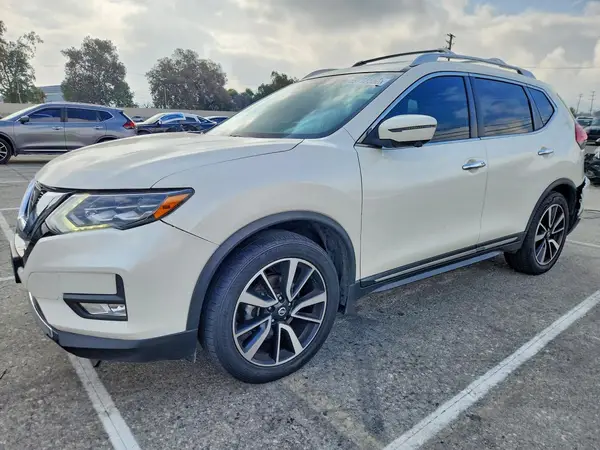JN8AT2MT7HW151636 2017 NISSAN ROGUE - Image 1