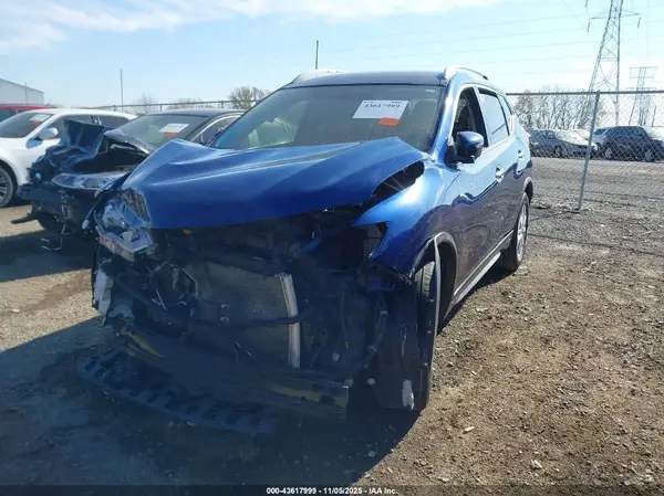 JN8AT2MT7HW153886 2017 NISSAN ROGUE - Image 2