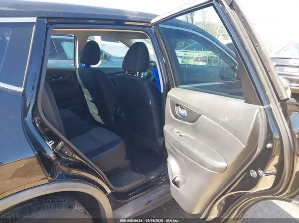 JN8AT2MT7HW154682 2017 NISSAN ROGUE - Image 8