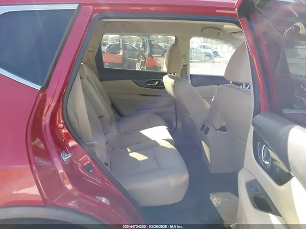 JN8AT2MT7HW383461 2017 NISSAN ROGUE - Image 8