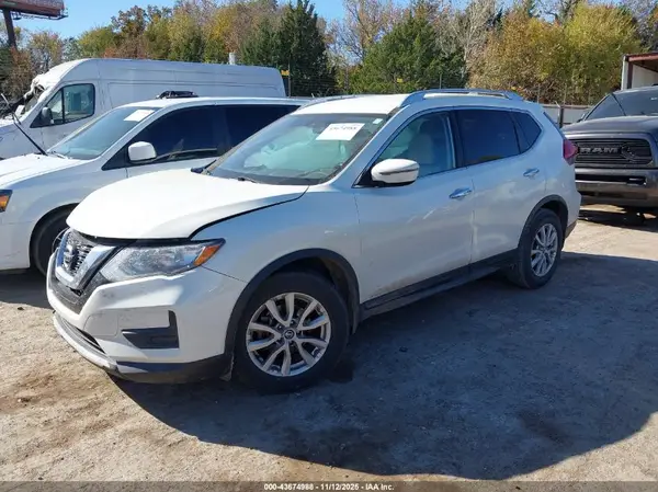 JN8AT2MT7HW384089 2017 NISSAN ROGUE - Image 2