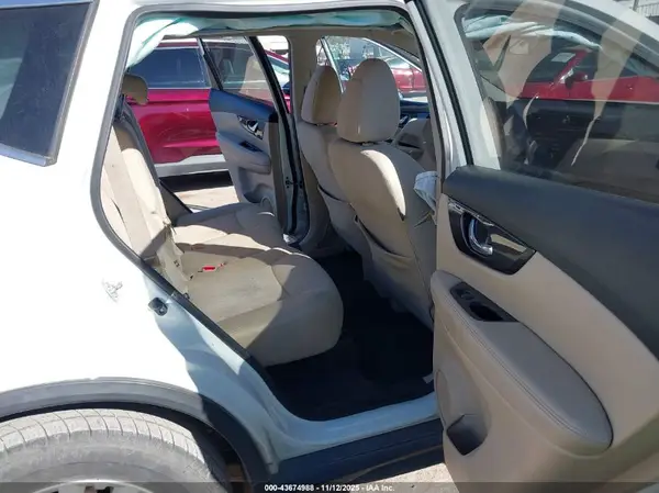 JN8AT2MT7HW384089 2017 NISSAN ROGUE - Image 8