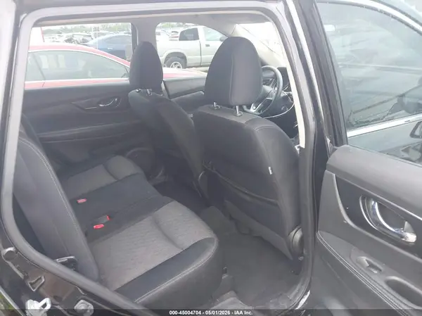 JN8AT2MT7HW387025 2017 NISSAN ROGUE - Image 8
