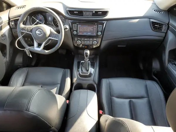 JN8AT2MT7HW390183 2017 NISSAN ROGUE - Image 8
