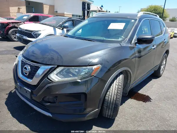 JN8AT2MT7HW390829 2017 NISSAN ROGUE - Image 2