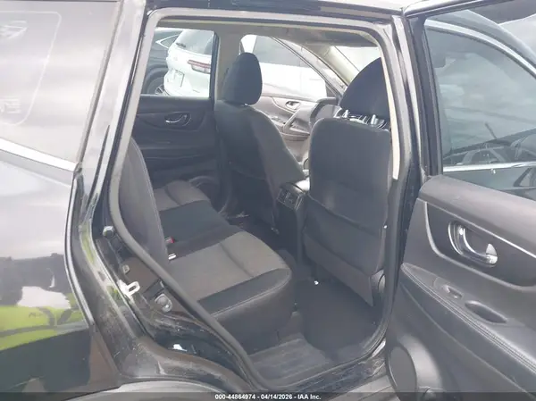 JN8AT2MT7HW391172 2017 NISSAN ROGUE - Image 8