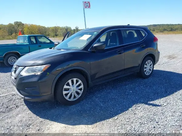 JN8AT2MT7HW391205 2017 NISSAN ROGUE - Image 2