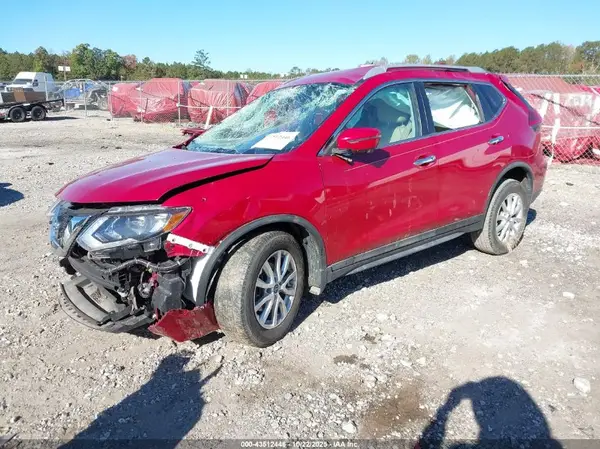 JN8AT2MT7HW393925 2017 NISSAN ROGUE - Image 2