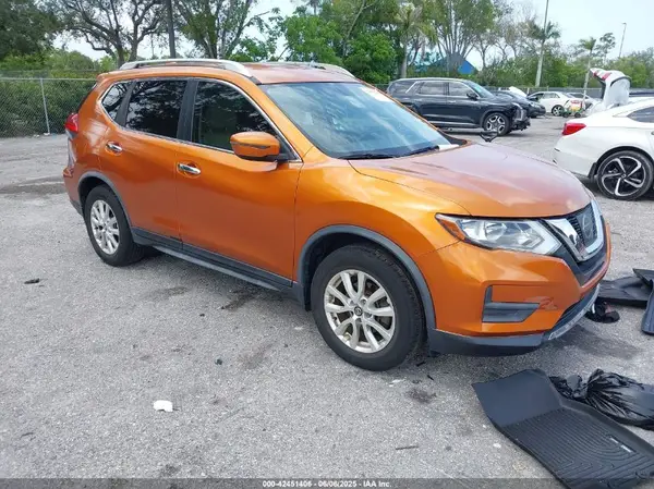 JN8AT2MT7HW395481 2017 NISSAN ROGUE - Image 1