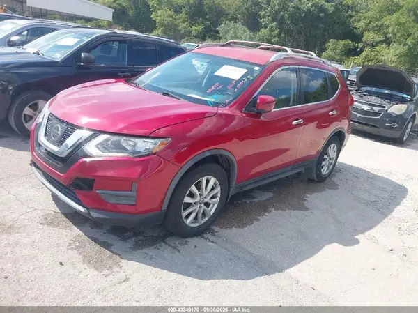 JN8AT2MT7HW396422 2017 NISSAN ROGUE - Image 2