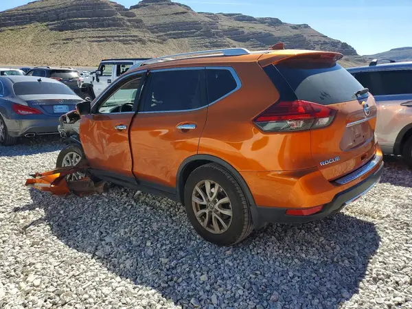 JN8AT2MT7HW397358 2017 NISSAN ROGUE - Image 2