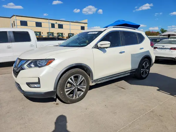 JN8AT2MT7HW398865 2017 NISSAN ROGUE - Image 1