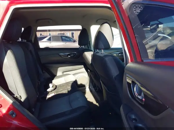 JN8AT2MT7HW399661 2017 NISSAN ROGUE - Image 8