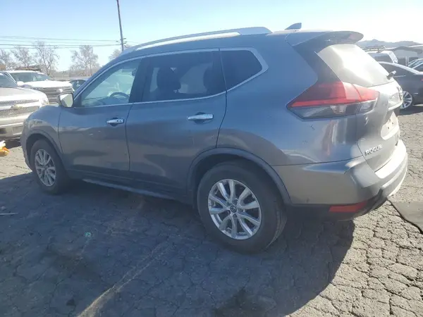 JN8AT2MT7HW401571 2017 NISSAN ROGUE - Image 2