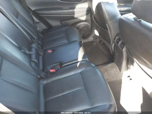 JN8AT2MT7HW404020 2017 NISSAN ROGUE - Image 8