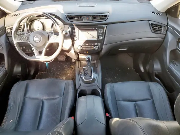 JN8AT2MT7HW404860 2017 NISSAN ROGUE - Image 8