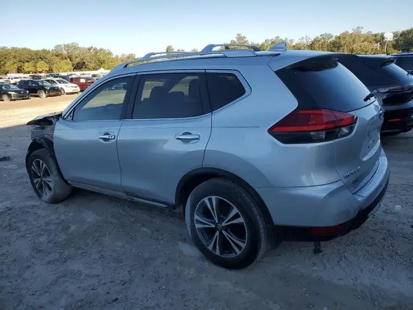 JN8AT2MT7HW405071 2017 NISSAN ROGUE - Image 2