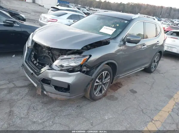 JN8AT2MT7HW405300 2017 NISSAN ROGUE - Image 2