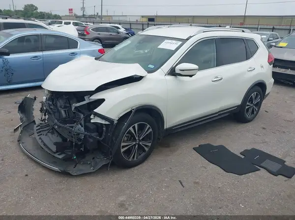 JN8AT2MT7HW408262 2017 NISSAN ROGUE - Image 2