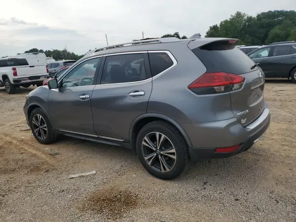 JN8AT2MT7JW451666 2018 NISSAN ROGUE - Image 2