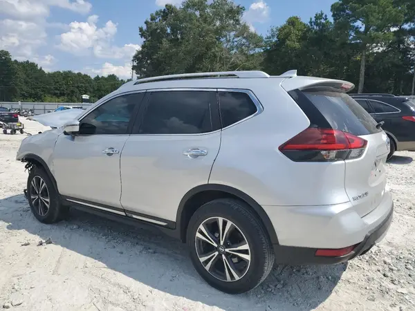 JN8AT2MT7JW453322 2018 NISSAN ROGUE - Image 2
