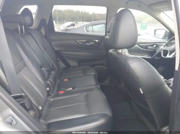 JN8AT2MT7JW453627 2018 NISSAN ROGUE - Image 8