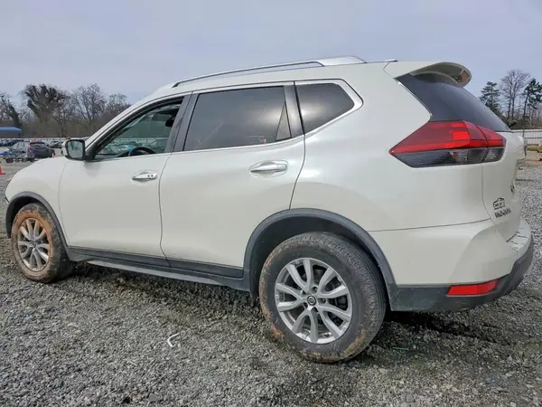 JN8AT2MT7JW455233 2018 NISSAN ROGUE - Image 2