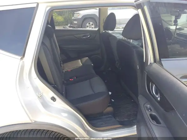 JN8AT2MT7JW455412 2018 NISSAN ROGUE - Image 8