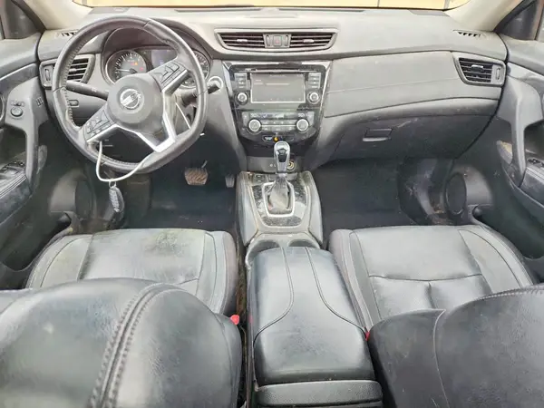 JN8AT2MT7JW455829 2018 NISSAN ROGUE - Image 8