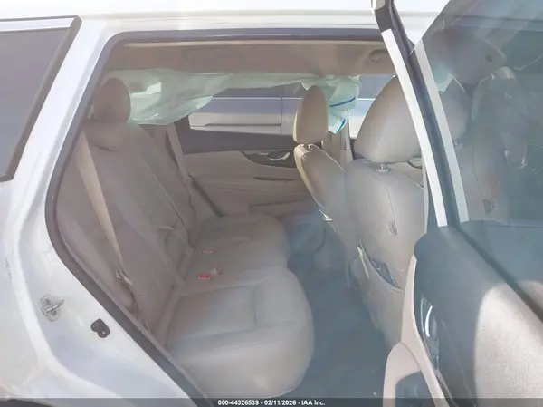 JN8AT2MT7JW457063 2018 NISSAN ROGUE - Image 8
